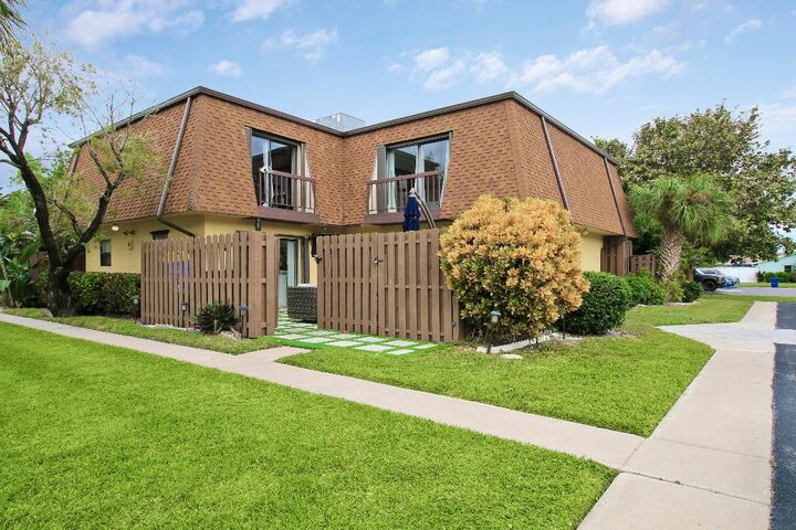 Property Photo:  110 N Delaware Boulevard 9C  FL 33458 