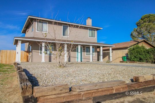 Property Photo:  920 E Church Ave  CA 93555 