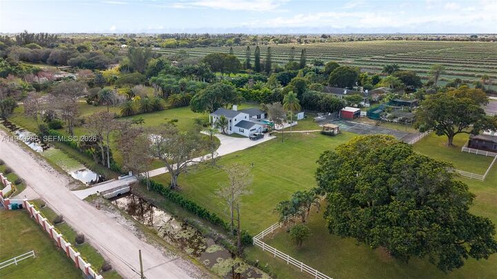 Property Photo:  7601 NW 82nd Ter  FL 33067 