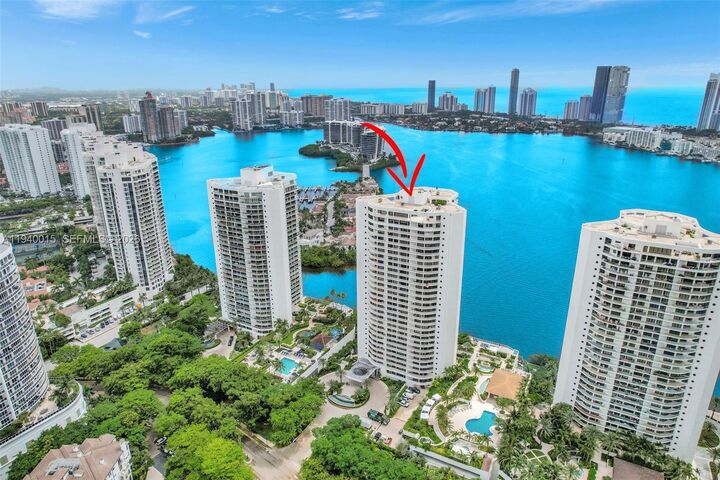 Property Photo:  3000 Island Blvd 502  FL 33160 