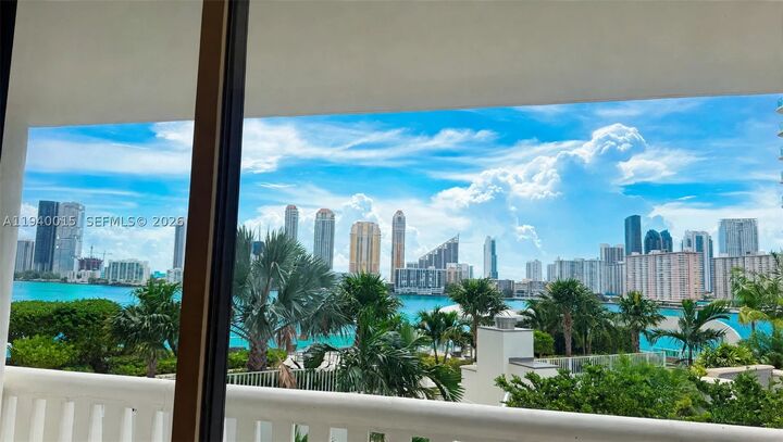 Property Photo:  3000 Island Blvd 502  FL 33160 