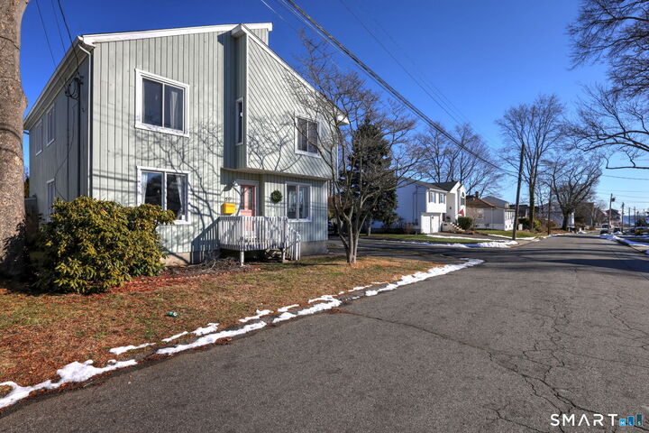 Property Photo:  67 Hauser Street  CT 06460 