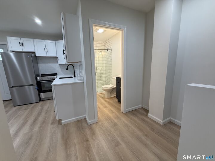 Property Photo:  222 Pequonnock Street 2  CT 06604 