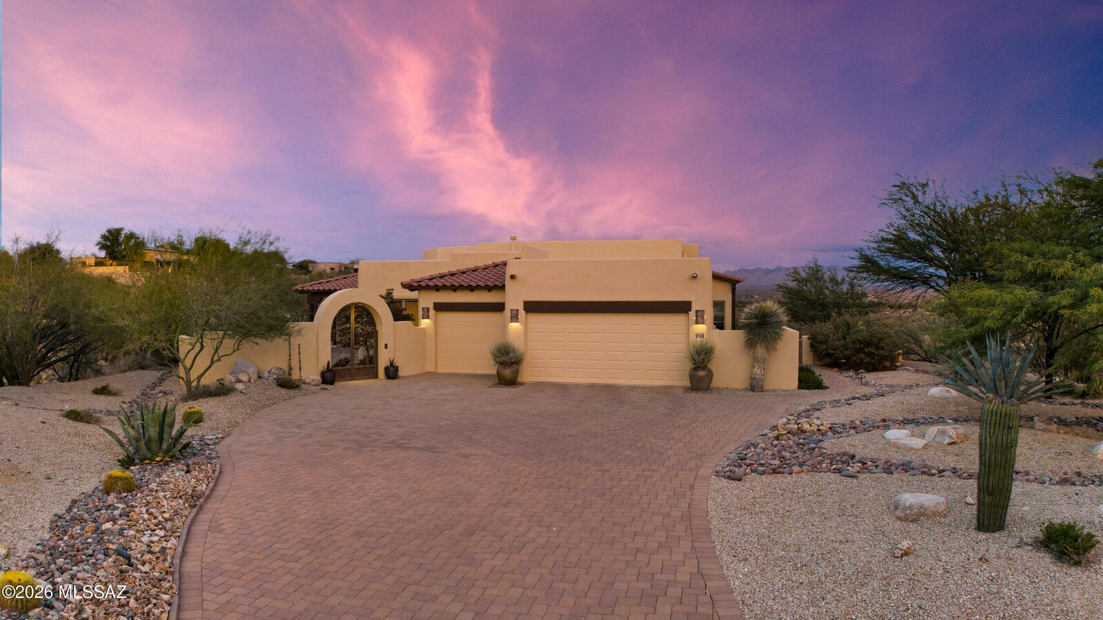 Property Photo: 916 W Placita Quieta AZ 85622