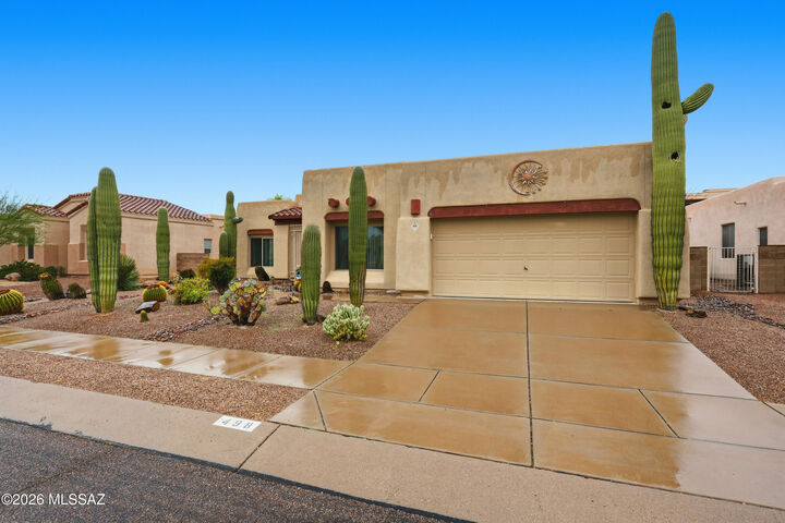 Property Photo:  498 W Windowmaker Road  AZ 85737 