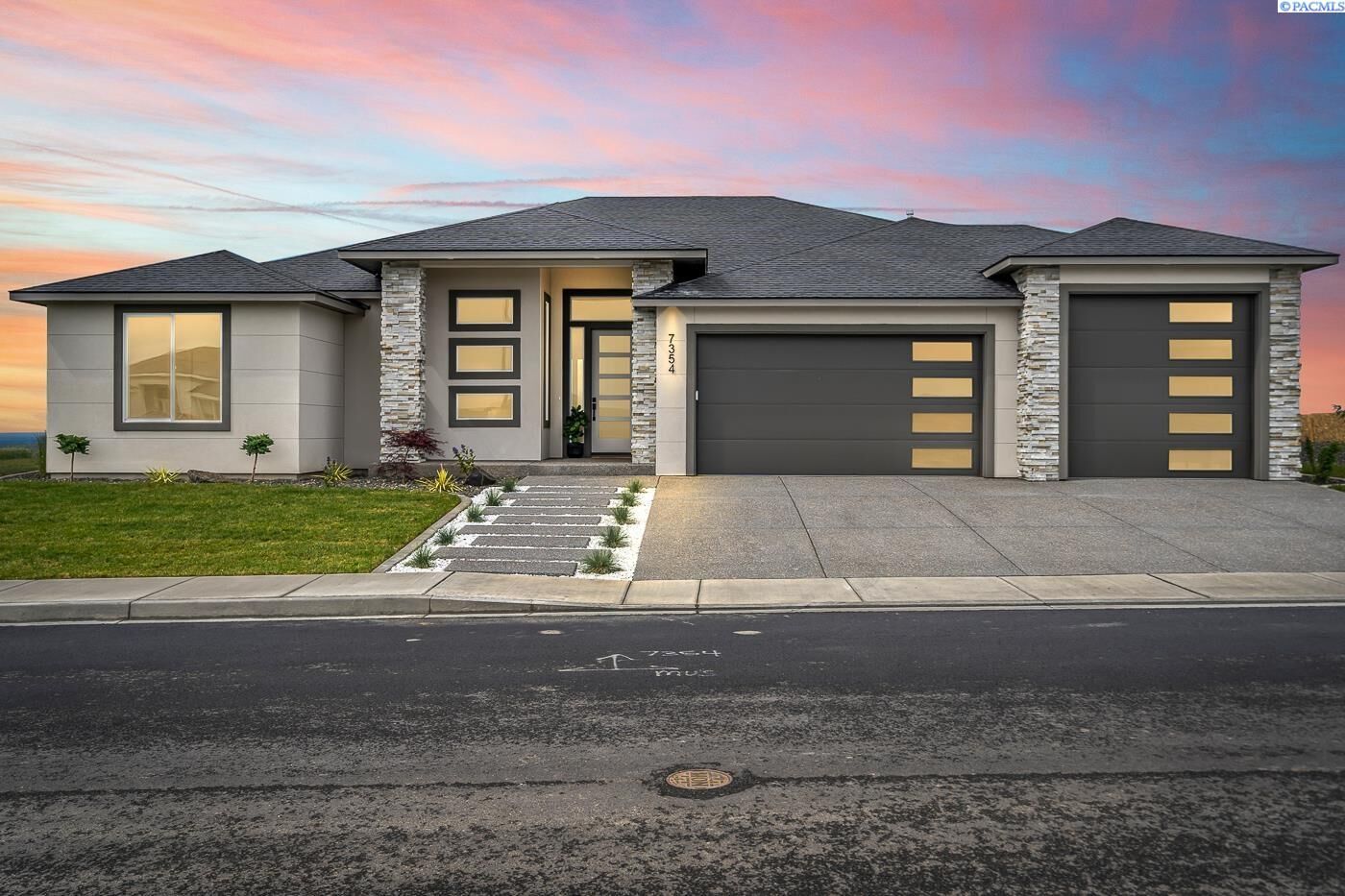 Property Photo:  7354 W 22nd Ave  WA 99338 