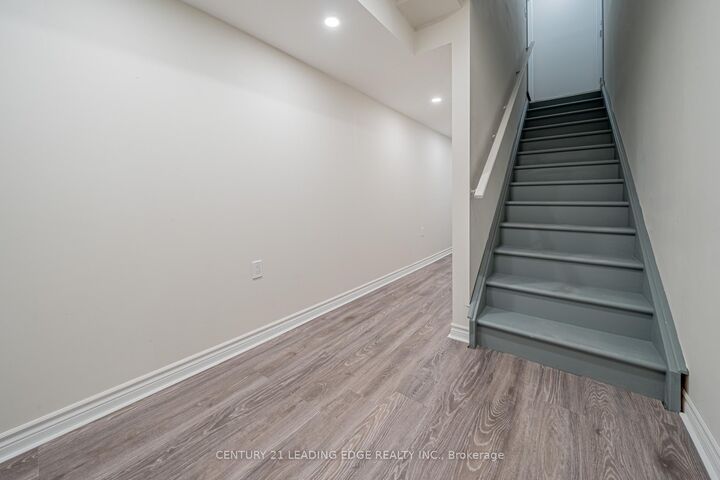 Property Photo:  102 Hilts Drive W Bsmt  ON L4S 0J2 