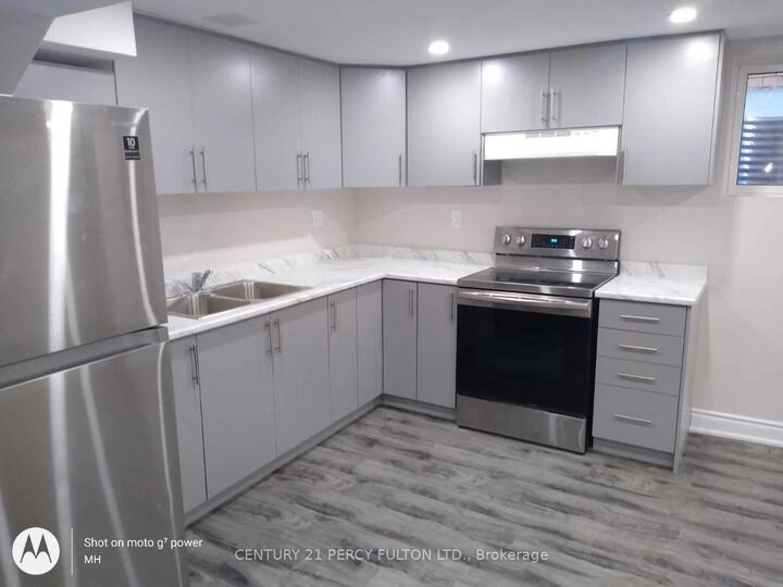 Photo de la propriété:  163 Ecclestone Drive  ON L6X 3R1 