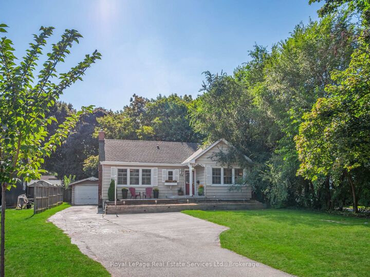 938 King Road — photo 1