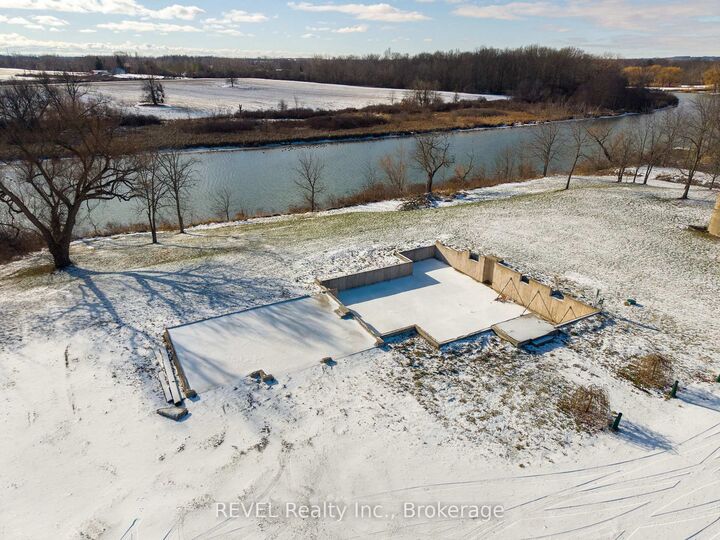 1373 Chippawa Creek Road — photo 1