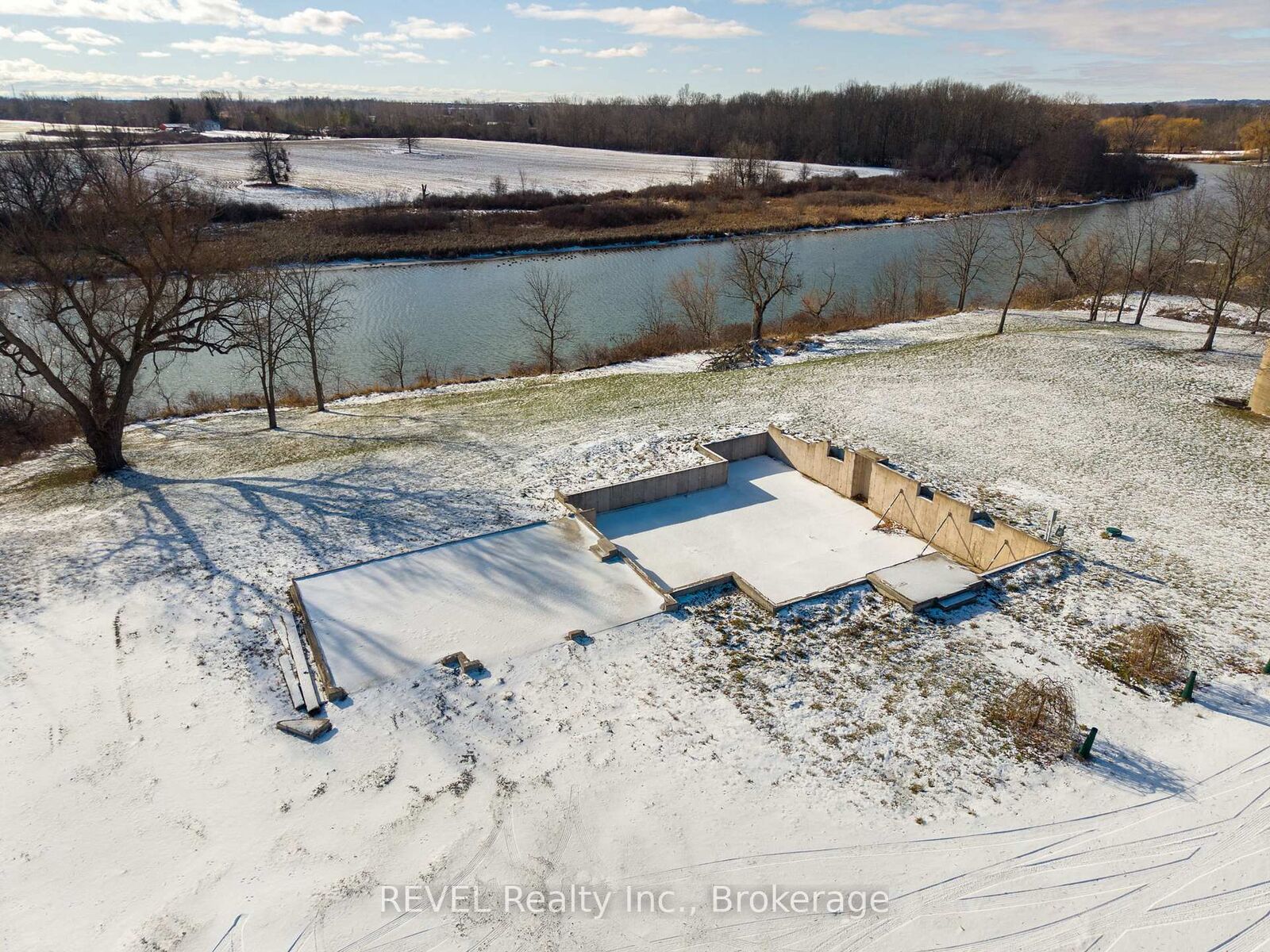 Property Photo:  1373 Chippawa Creek Road  ON L0S 1K0 