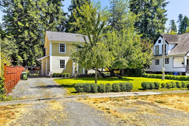 Property Photo:  4455 Elizabeth St  BC V9Y 6L4 