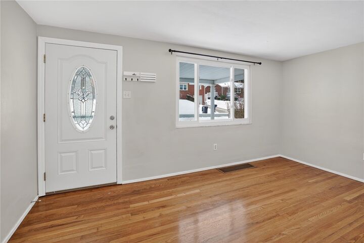 Property Photo:  3341 Recker Dr  PA 15227 