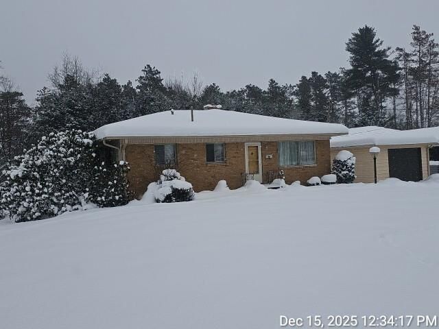 Property Photo: 7 Meadow Lane PA 16354