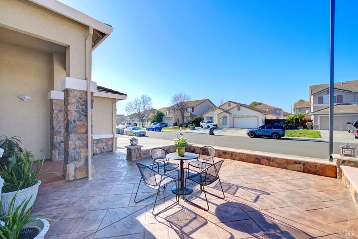 Property Photo: 413 Meehan Court CA 94585