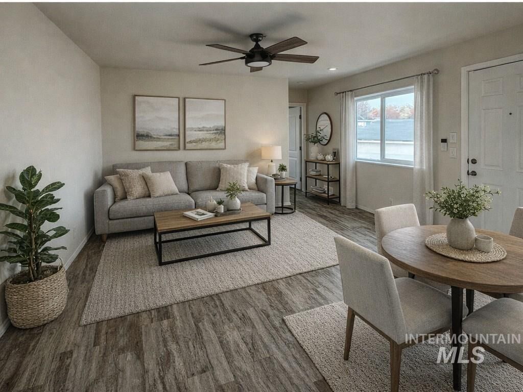 Property Photo:  1500 W 7th Street  ID 83672 