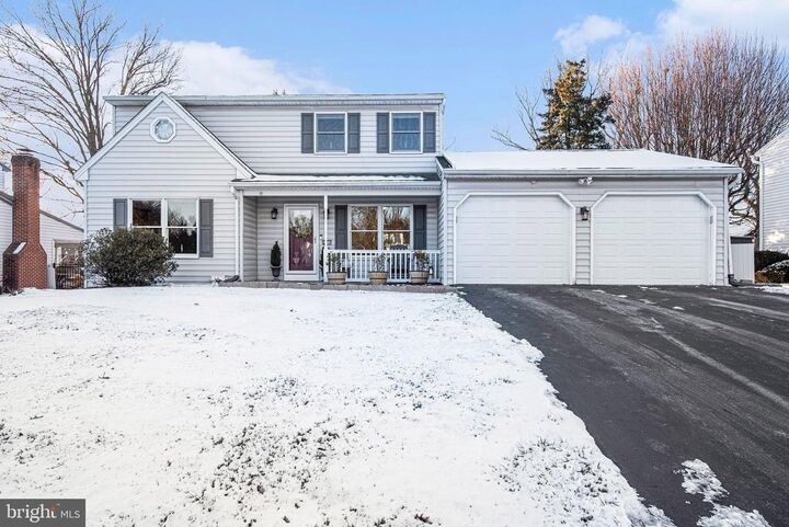 Property Photo:  2404 Rye Circle  PA 17055 