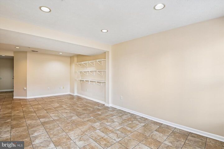 Property Photo:  1456 Pangbourne Way  MD 21076 