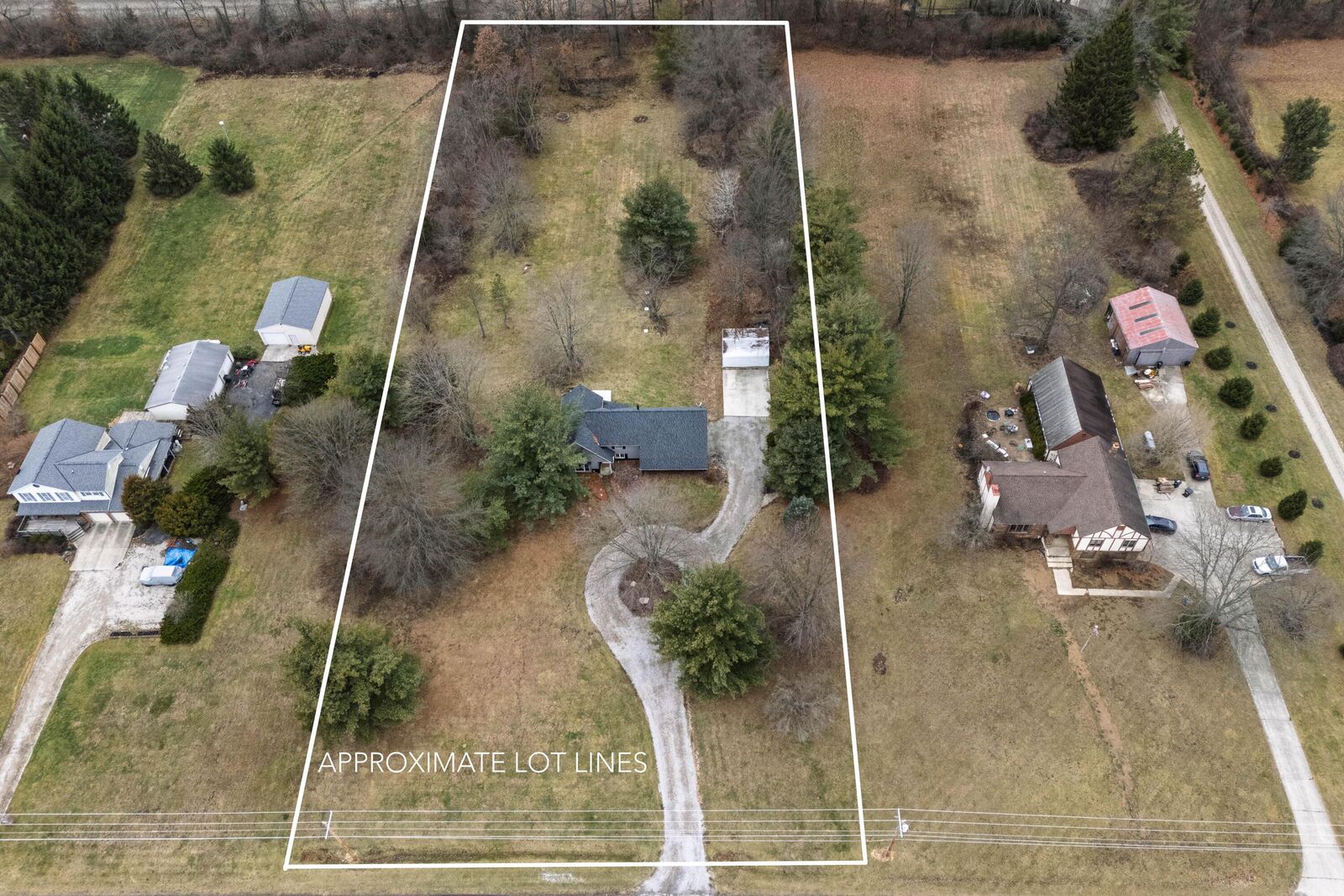 Property Photo:  385 N Old State Road  OH 43015 