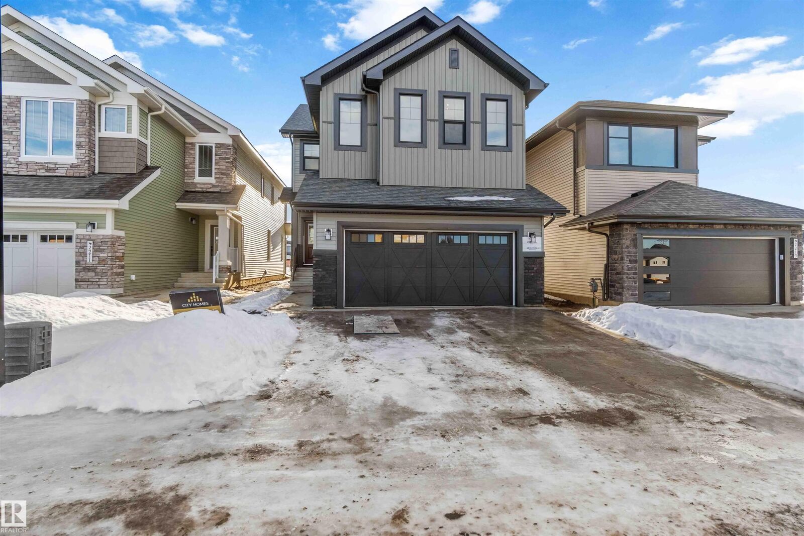 Property Photo: 2215 4 Avenue SW AB T6X 3L4