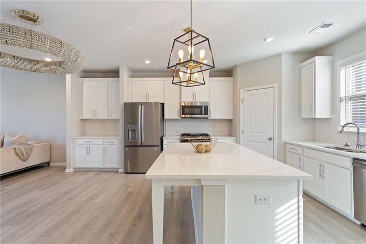 Property Photo:  6504 Brooklake Court SE  GA 30126 