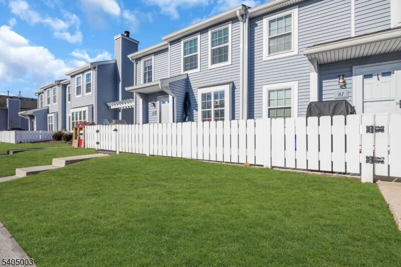 Property Photo:  82 Almond Dr  NJ 08873 