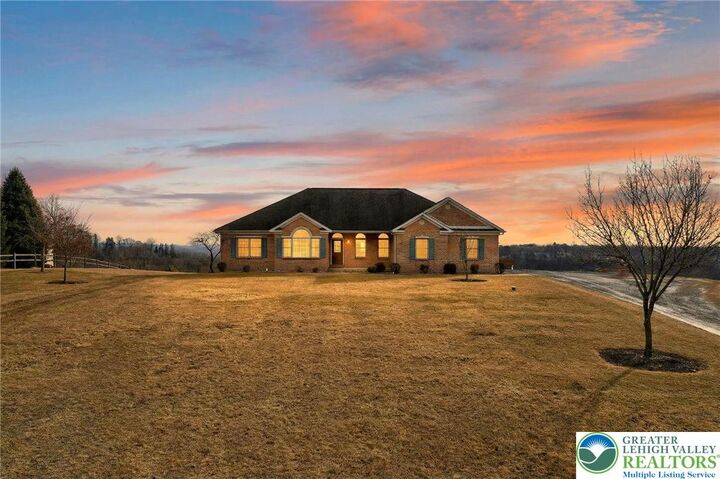 Property Photo:  3338 Spring Valley Road  PA 18080 