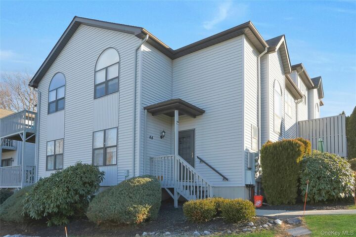 Property Photo:  44 Natalie Court  NY 10950 