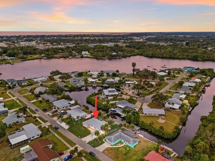 Property Photo:  509 Buena Vista Drive  FL 34275 