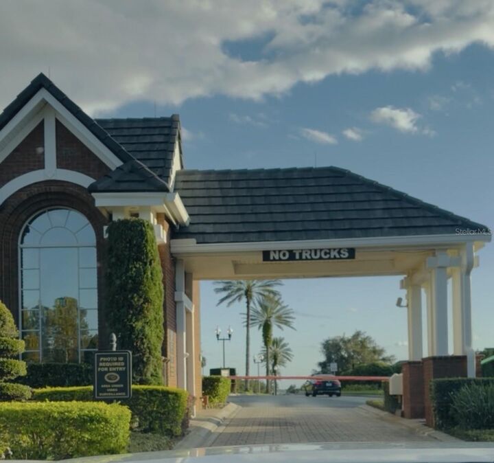 Property Photo:  13565 Fountainbleau Drive  FL 34711 