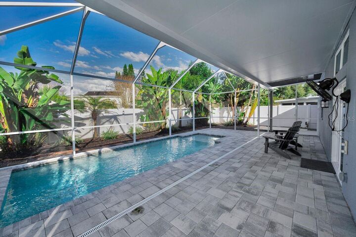 Property Photo: 7109 Woodhall Avenue FL 34653