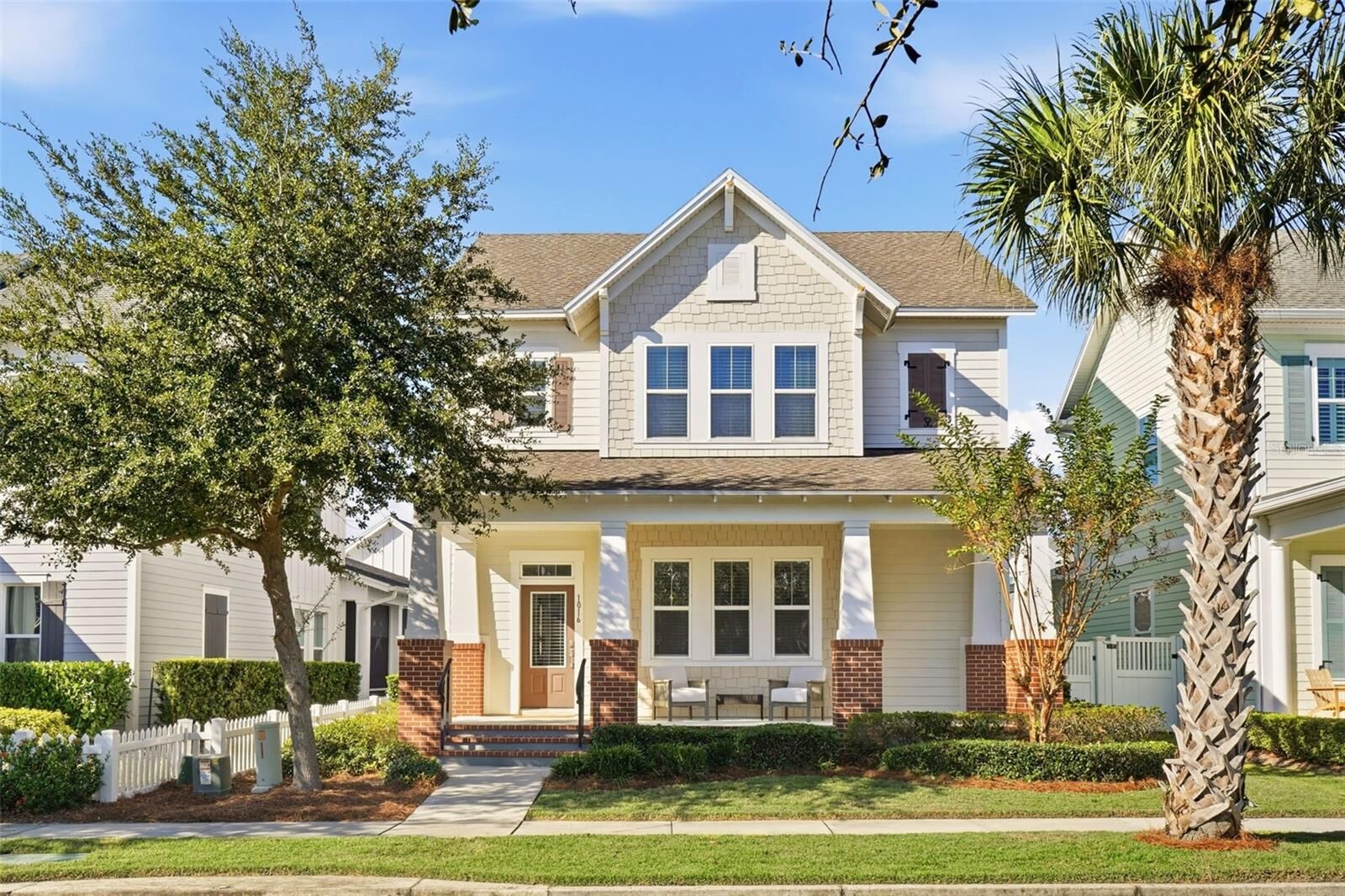 Property Photo: 1016 Huntspoint Street FL 34787