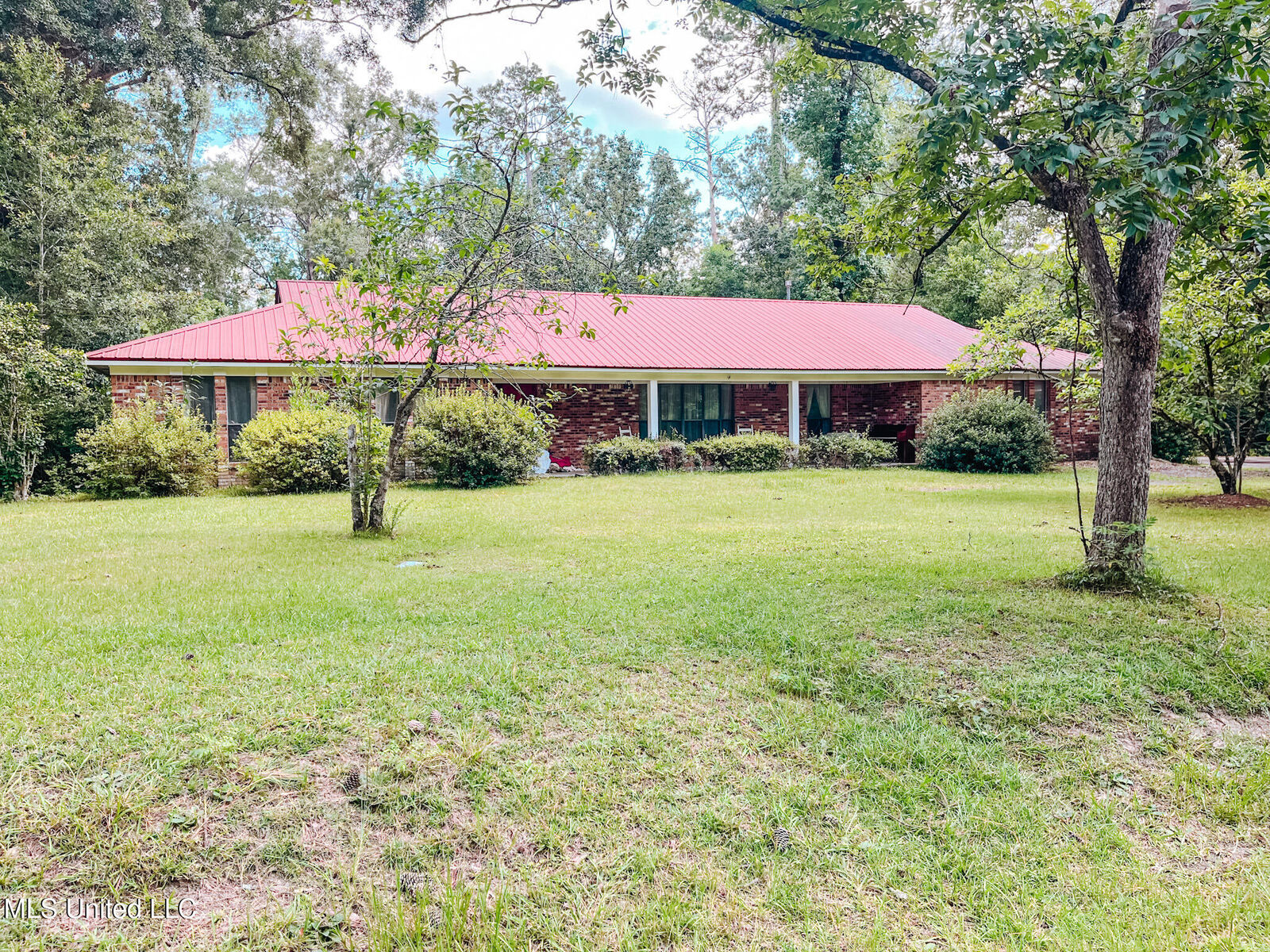 Property Photo: 606 Maples Avenue MS 39451