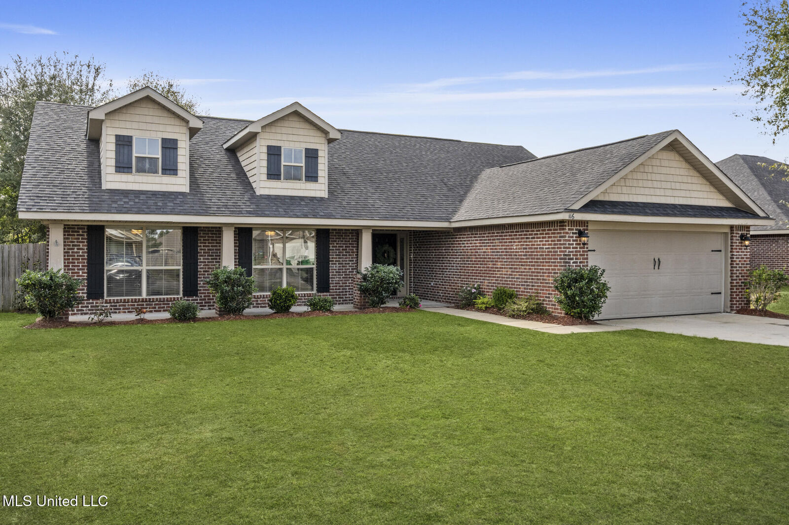 Property Photo:  116 Saltmeadow Circle  MS 39564 