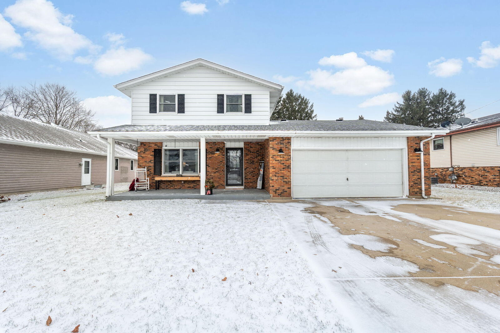 Property Photo:  519 Dunford Dr  WI 53105 