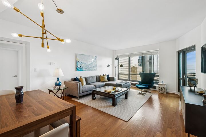 Property Photo: 130 N Garland Court 1307 IL 60602