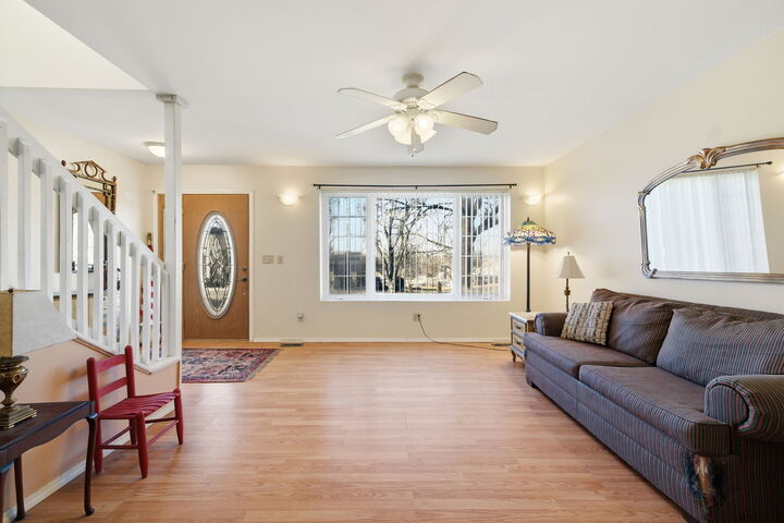 Property Photo:  1120 S Hamilton Street  IL 60441 