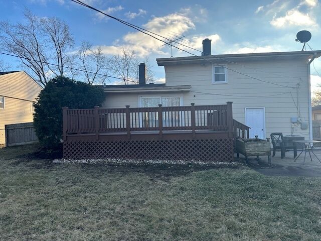 Property Photo:  920 Valley Stream Drive  IL 60090 