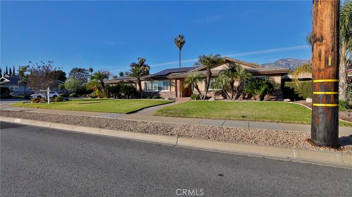 Property Photo:  635 W 16th  CA 91784 