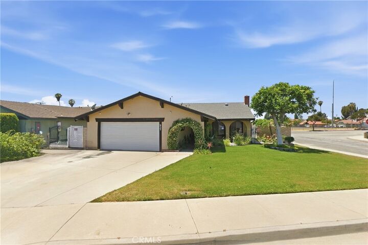 Property Photo:  937 N Greenpark  CA 91724 