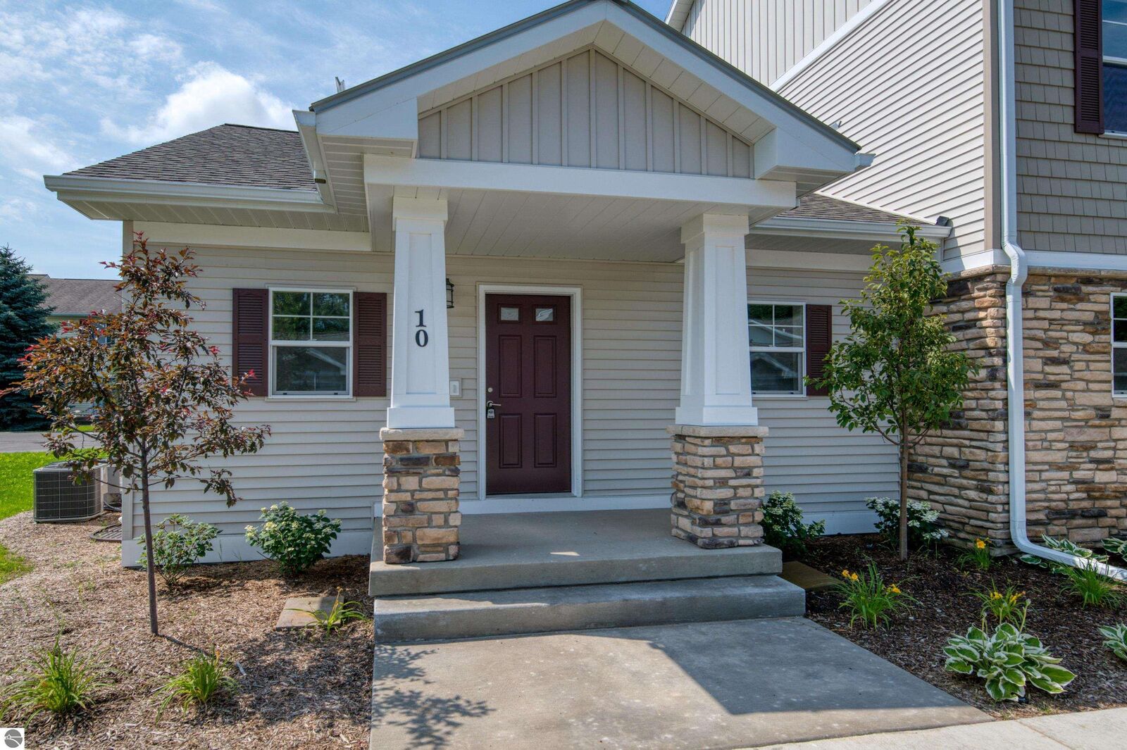 Property Photo:  1548 Simsbury Street 10  MI 49686 