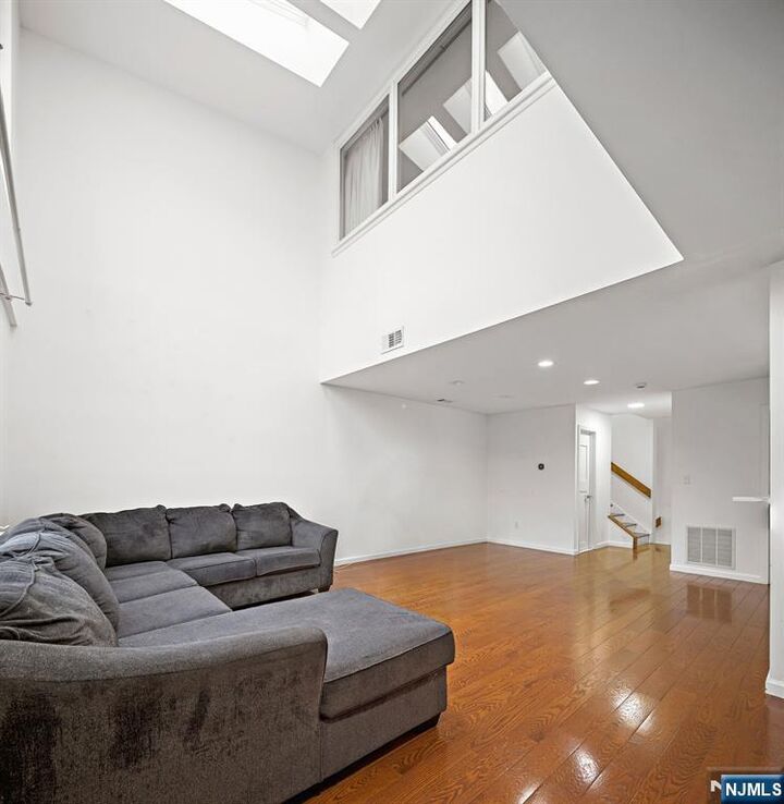 Property Photo:  714 Mainsail Lane  NJ 07094 