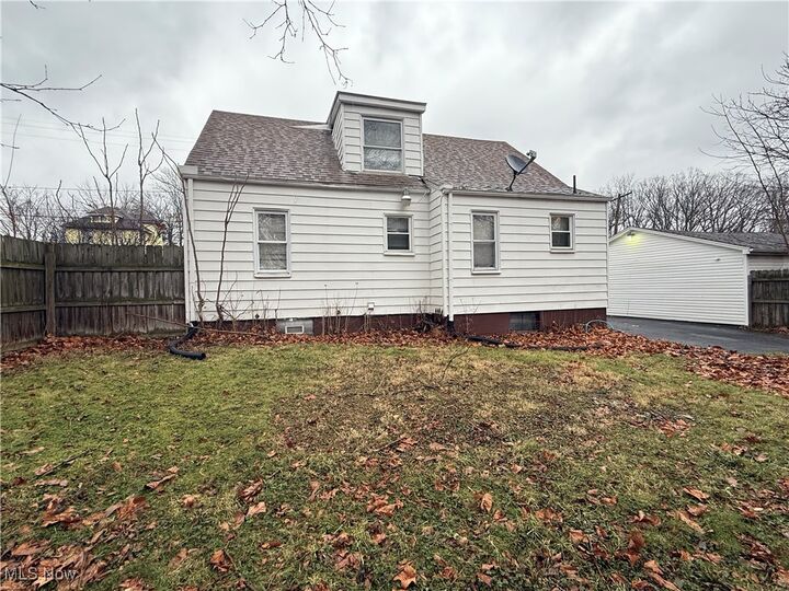 Property Photo:  95 E Earle Avenue  OH 44507 