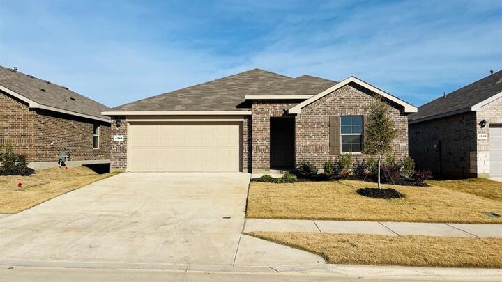 Property Photo: 4248 Trickling Creek Lane TX 76036