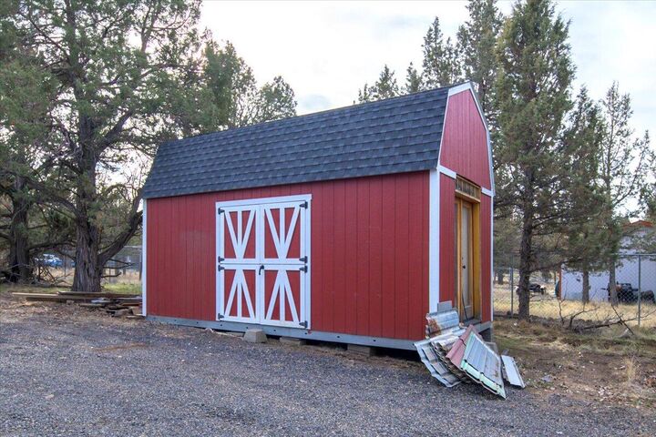 Property Photo:  12313 SW Lords Place  OR 97760 