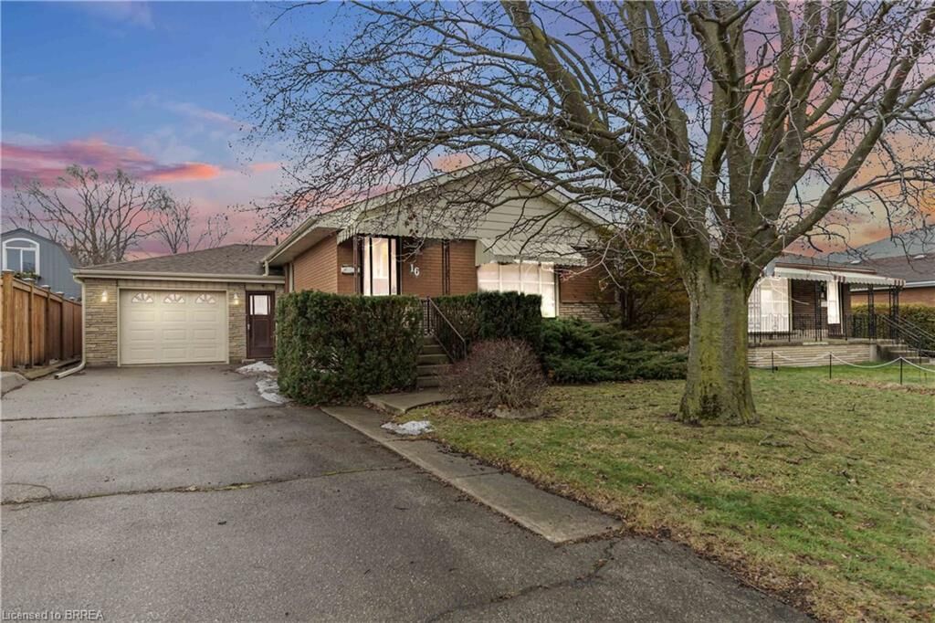 Property Photo: 16 Paris Road ON N3R 1H7