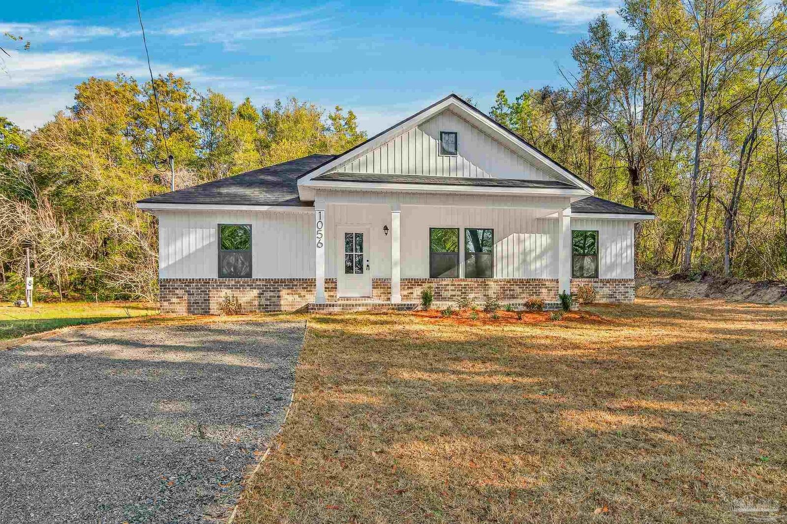 Property Photo:  1056 Barth Rd  FL 32577 