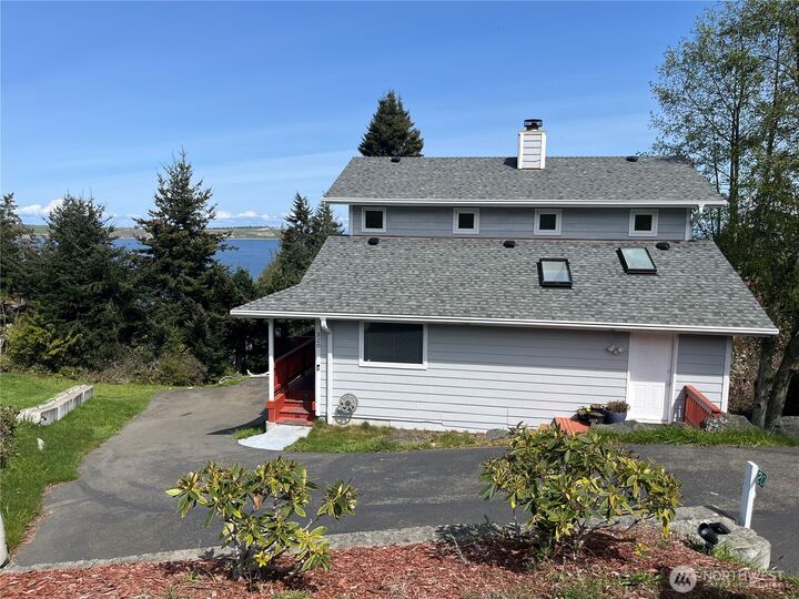 Property Photo:  320 N North Street  WA 98382 