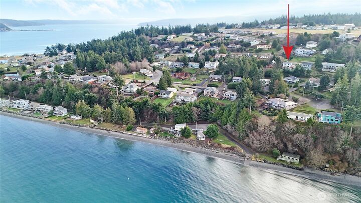 Property Photo:  320 N North Street  WA 98382 