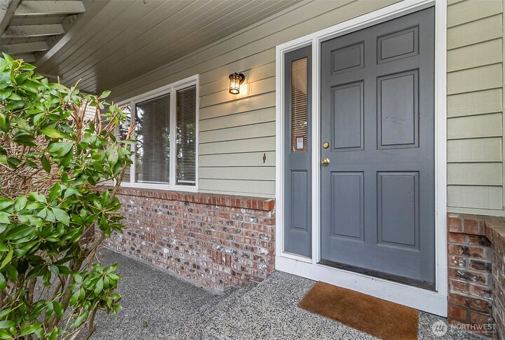 Property Photo:  12411  44th Drive SE  WA 98208 